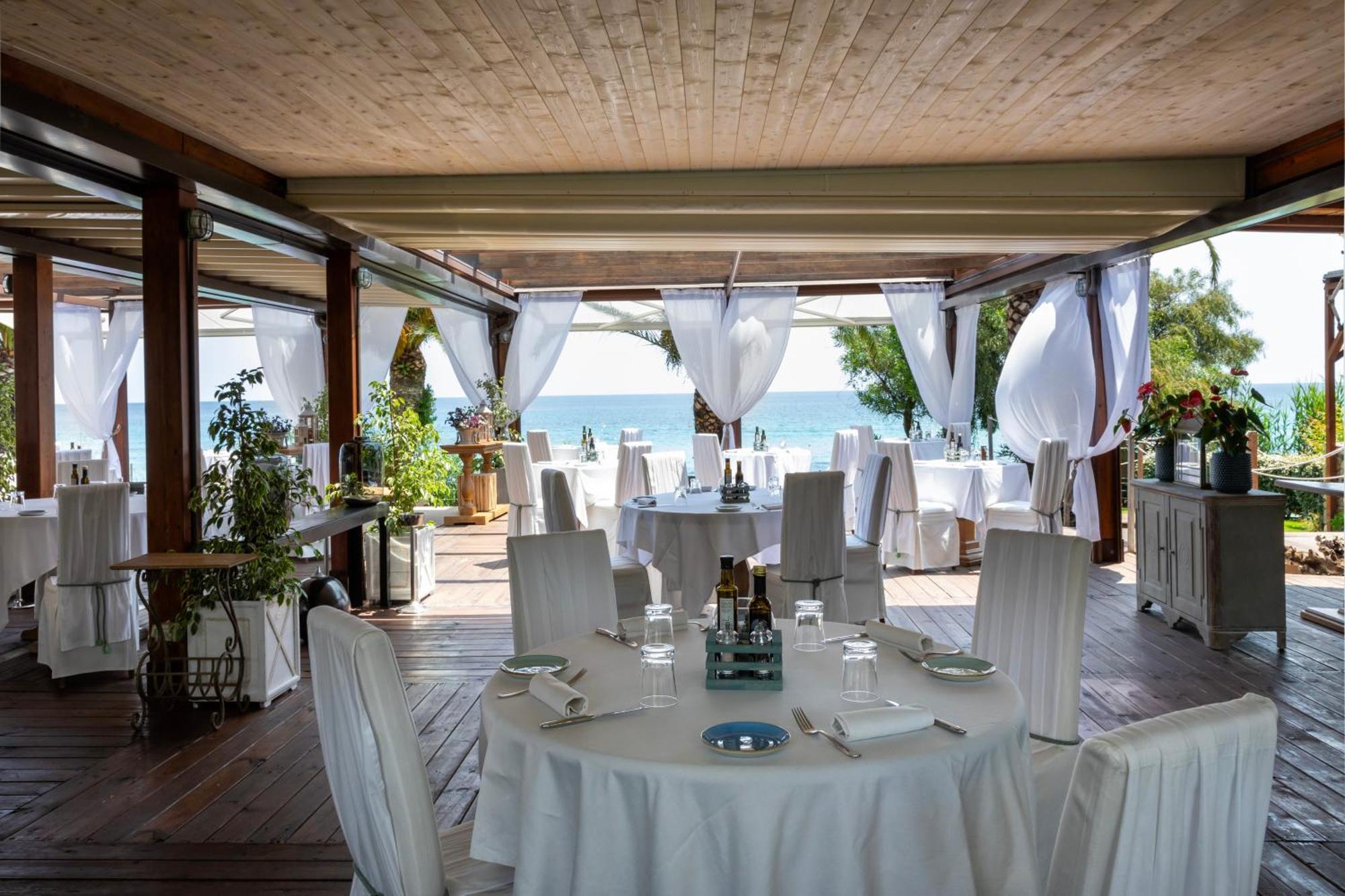 La Villa Del Re - Adults Only - Small Luxury Hotels Of The World Castiadas Exteriör bild