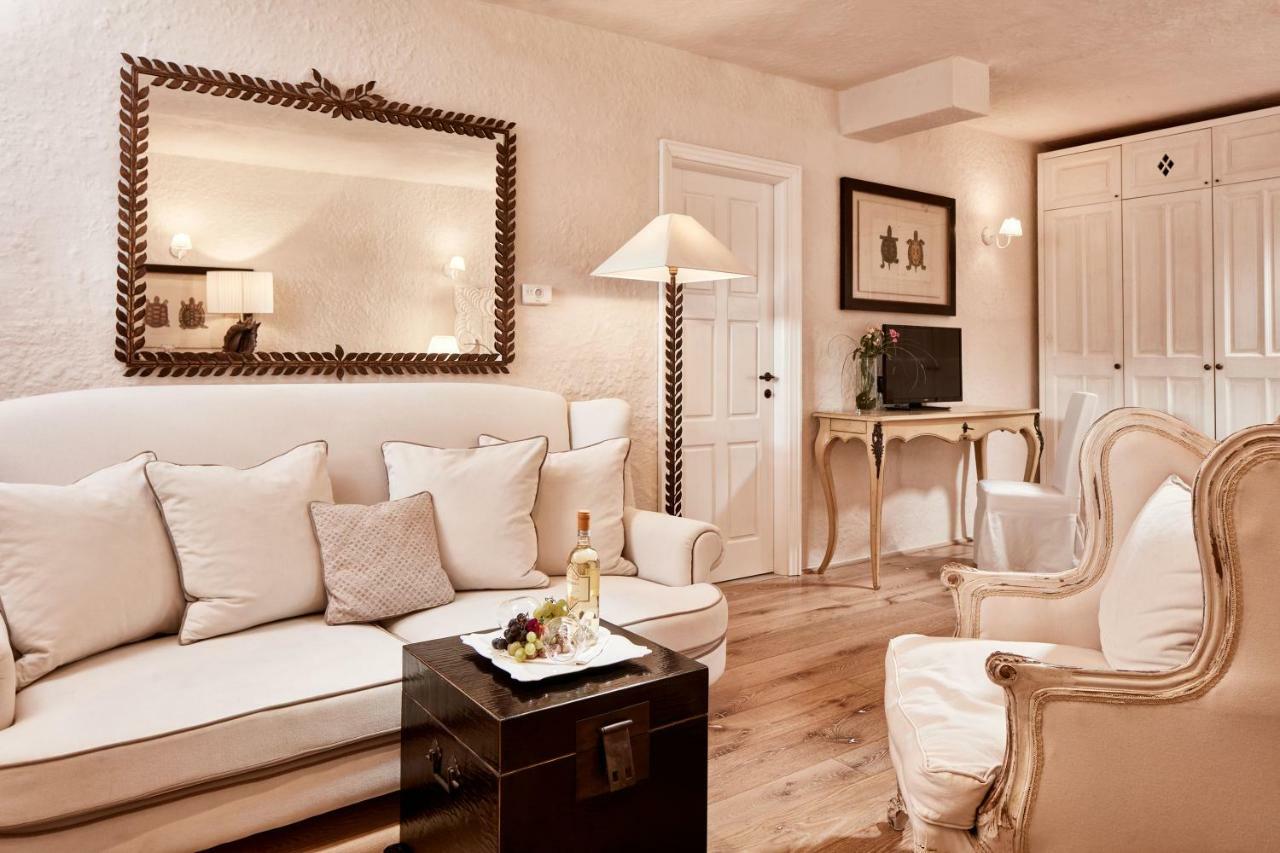 La Villa Del Re - Adults Only - Small Luxury Hotels Of The World Castiadas Exteriör bild